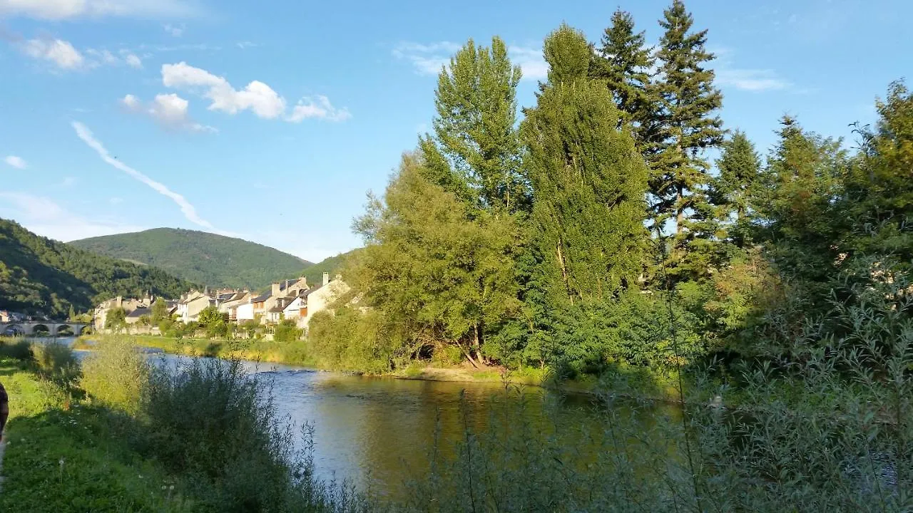 Apartmanhotel Chateau Ricard Saint-Geniez-dʼOlt Franciaország