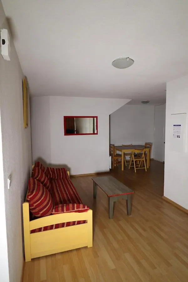 Aparthotel Chateau Ricard Saint-Geniez-dʼOlt Francie
